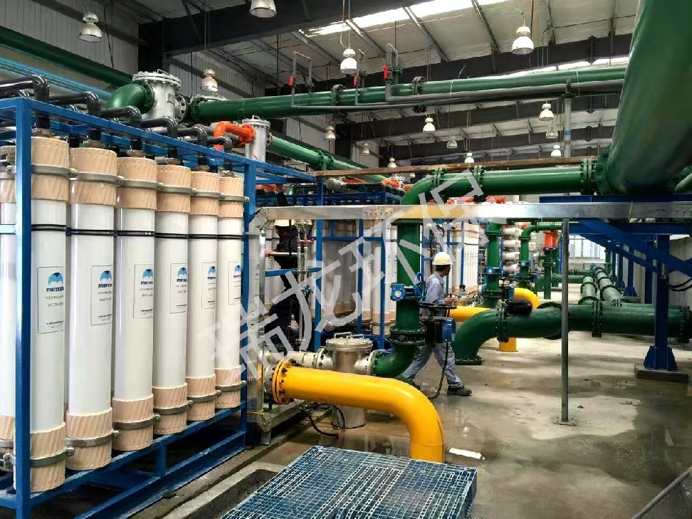 How to repair the rotating mop 瑞龙环保工业纯水案例-150T超滤+反渗透系统